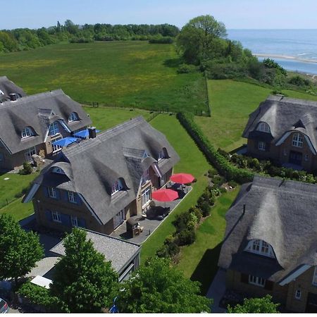 Strandhaus Buskam Im Moenchgut Auf Ruegen Лоббе Екстер'єр фото