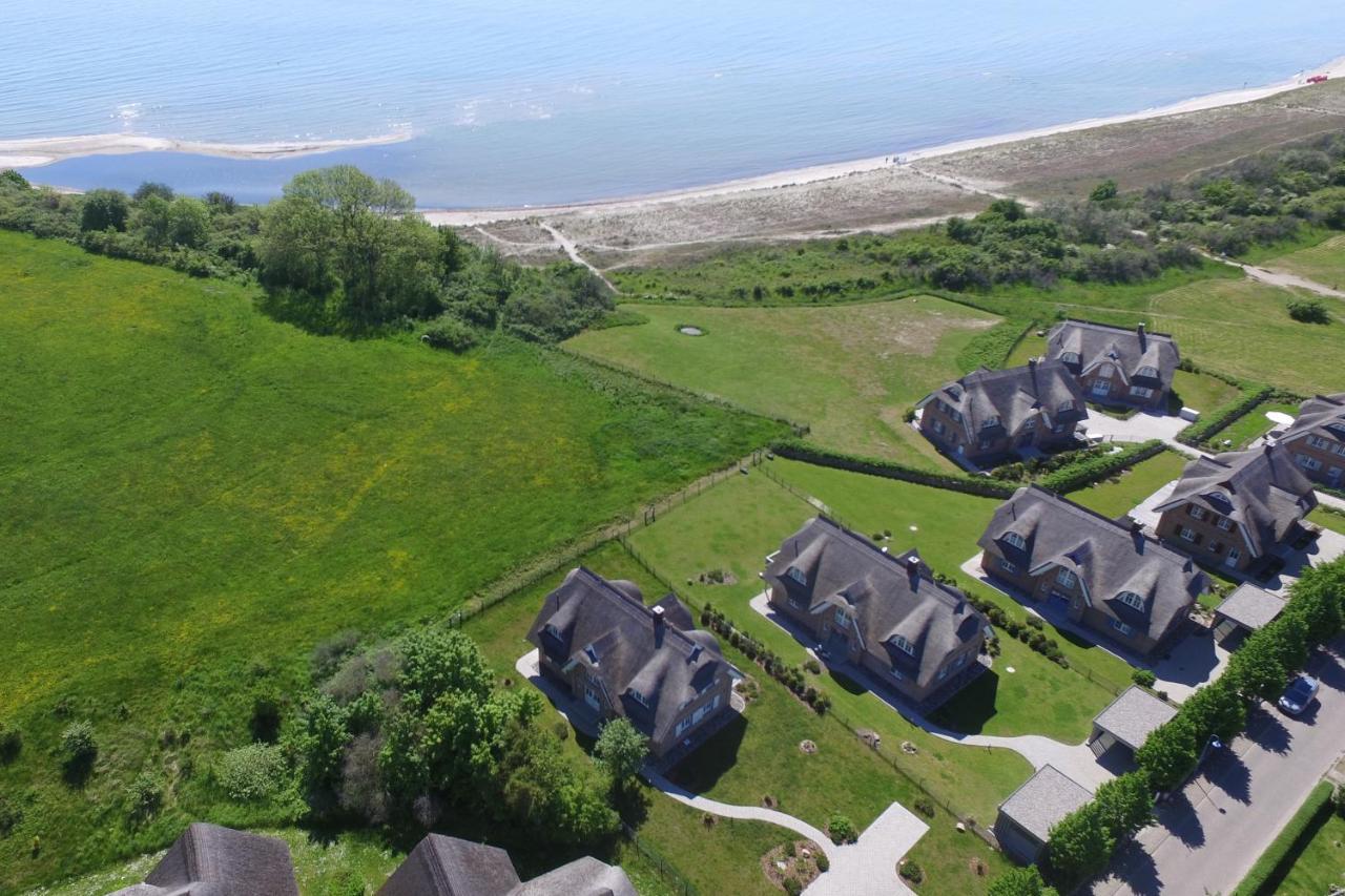 Strandhaus Buskam Im Moenchgut Auf Ruegen Лоббе Екстер'єр фото